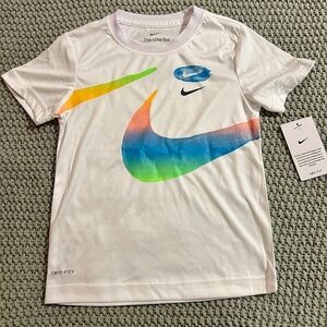 NWT BOYS NIKE DRI-FIT T-SHIRT